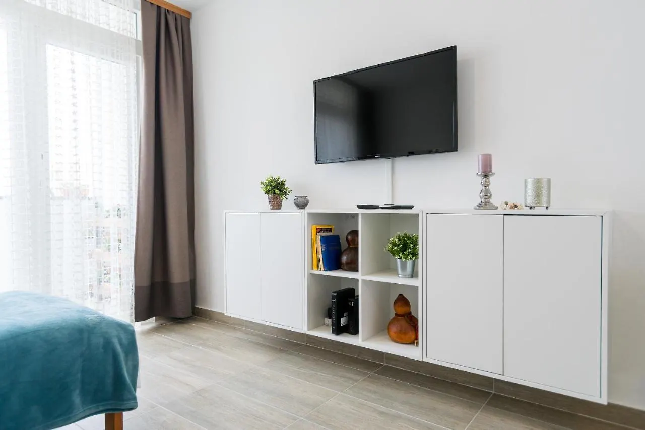 Studio Apartment Romana Split 0*,