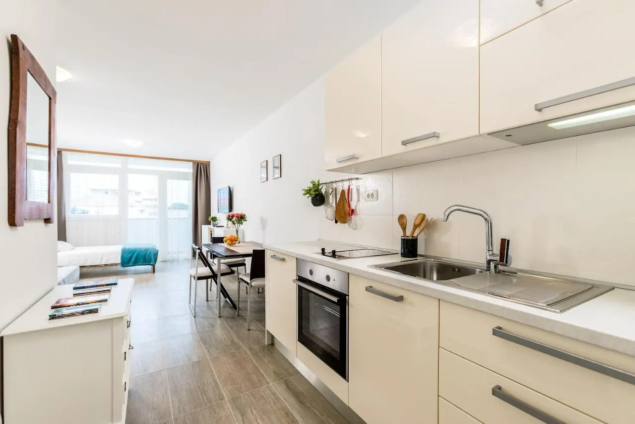 Studio Apartment Romana Split