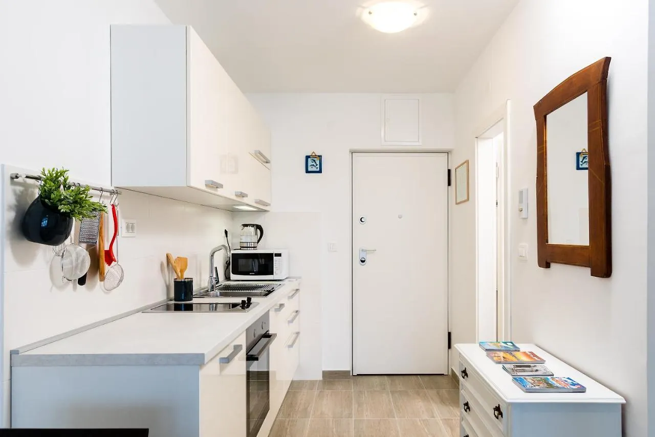 Studio Apartment Romana Split